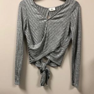 Olia gray long sleeve crop top gently used size L